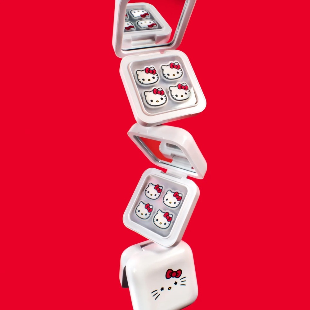 Hello Kitty x Starface Pimple Patch Compact